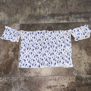 PacSun MetoWe off the should crop top